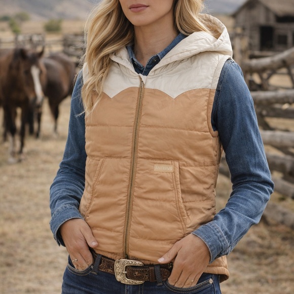 King Ranch Jackets & Blazers - King Ranch Colorblock Western Puff Vest